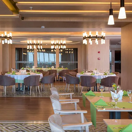 Ramada Plaza By Wyndham Otel 5*